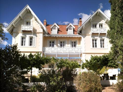 Hôtel Villa La Chêneraie Hotel de charme Saint-Cézaire-sur-Siagne