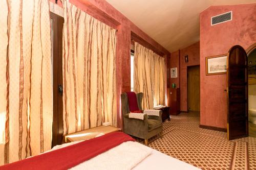 Charming Andalusian House - free parking Charming Andalusian House - free parking