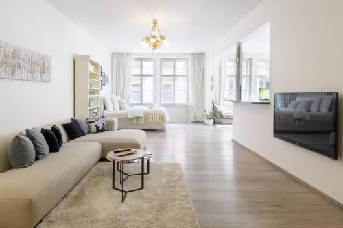 Stylish, Light-Filled Home in the Historic Center, Praha (fotografie 2)