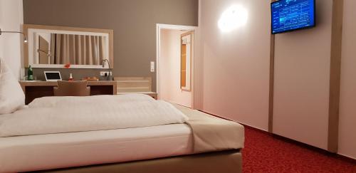Confour Hotel - image 12