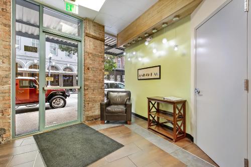 Stunning Apartments - Near FQ and Bourbon - 편의 시설/서비스