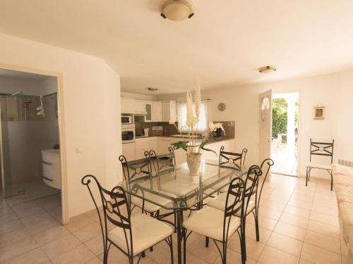Cozy Holiday Home in Moriani-Plage with Swimming Pool - image 7