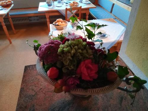 Pension Waldklause, Doppelzimmer mit Balkon, Dusche, WC 2