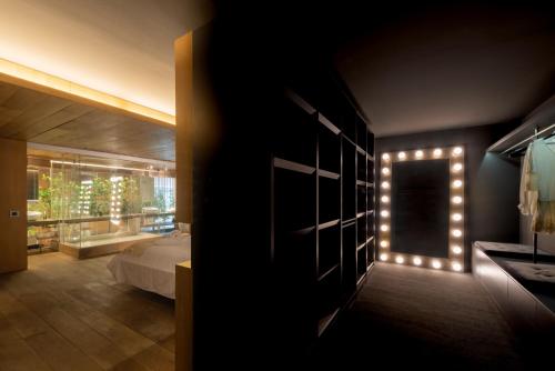 Petit Luxe Loft - image 11