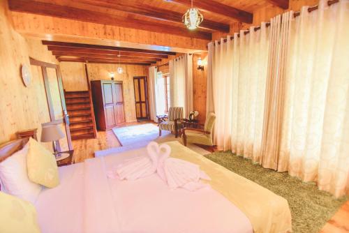 Superior Double Room image 7