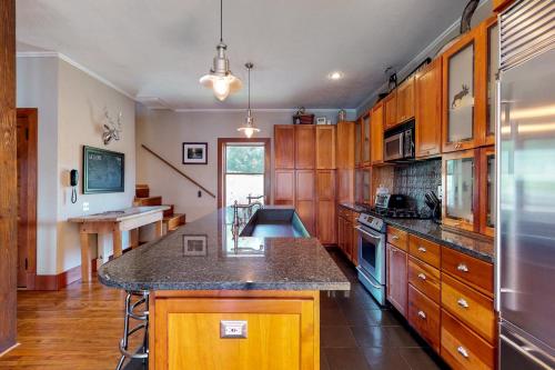 East Cove - image 7