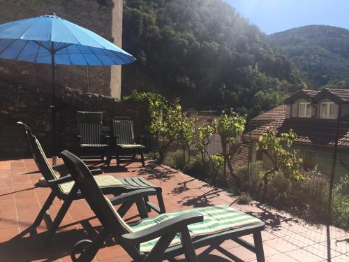  Charming villa with sunny outside space and amazing views, Pension in Pigna