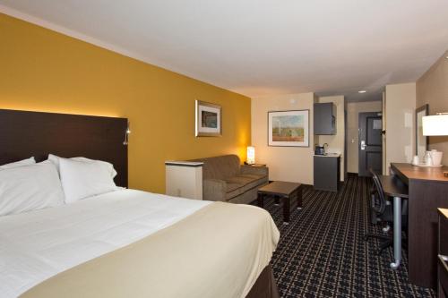 Holiday Inn Express Newton