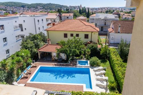 Apartment Mary - image 12