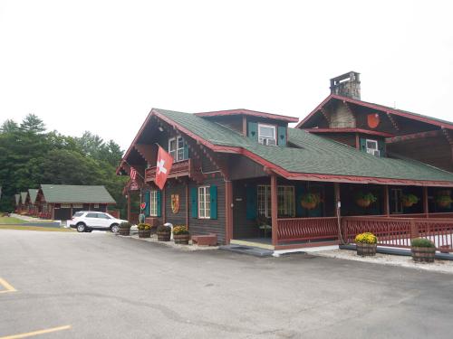 Swiss Chalets Village Inn