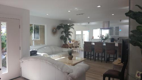 Létesítmények, Heaven's Best Kept Secret 4 Min From The Sea in Malibu