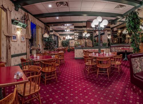 Restaurant, Athabasca Hotel in Jasper (AB)