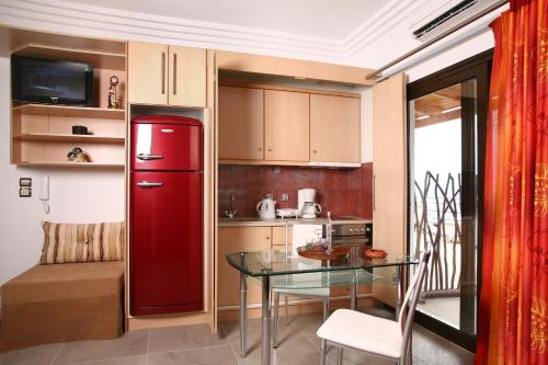 爱琴海海浪-灯塔酒店 爱琴海海浪-灯塔酒店