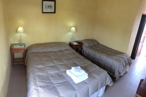 1 double bed, 1 twin bed