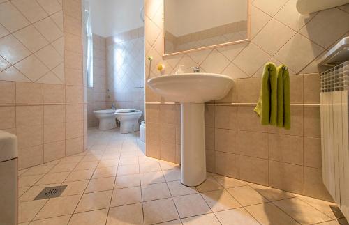 Guesthouse Centar 2 - image 4