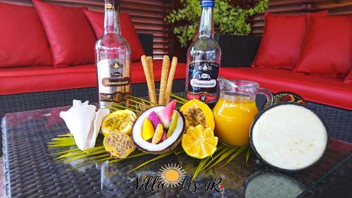 Nourriture et boissons, Villa Piscine & Spa Jacuzzi Prives a 15min des Plages in Les Abymes