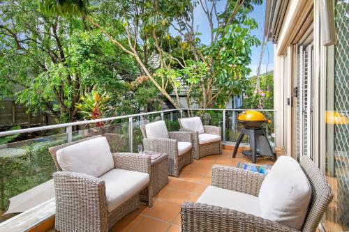 B&B Noosa - Alderly Apartment 11, Little Cove - Bed and Breakfast Noosa