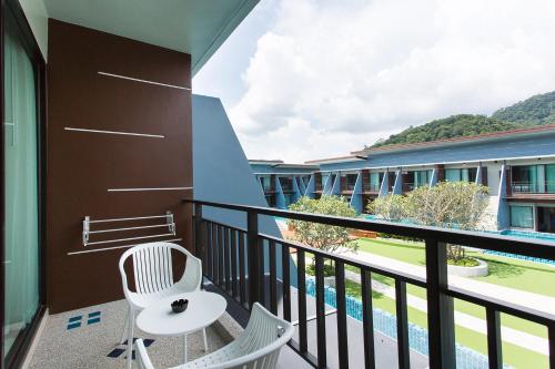 Balcony/terrace, The Phu Beach Hotel in Nopparat Thara