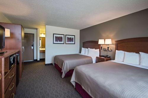 AmericInn by Wyndham Grundy Center - image 8