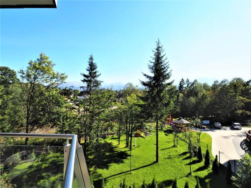 Apartment with Mountain View image 7