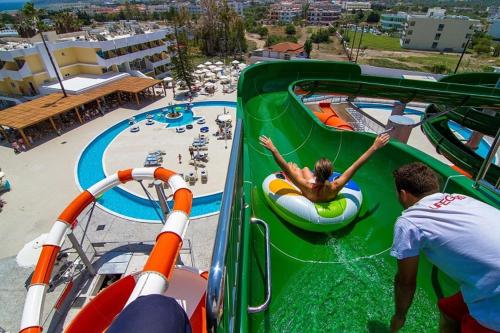 Sun Palace Hotel - image 8