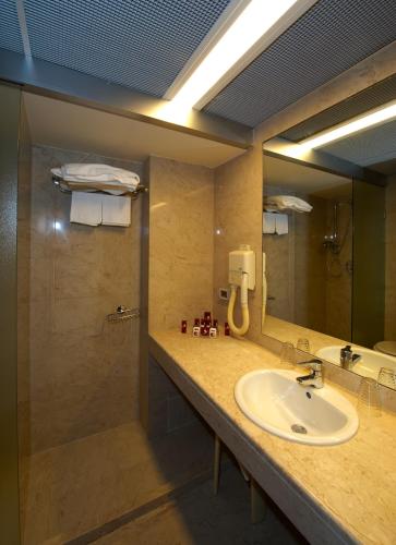 Splendid Hotel La Torre Room Type - Economy Twin Room