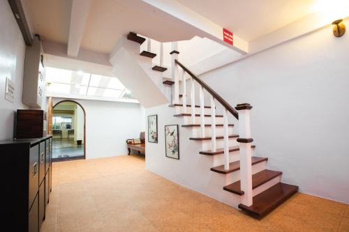 House of Happiness 2