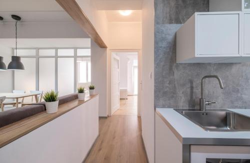 blueWaveplace - Stylish 2 BR Home in Center of Sofia, Sofia (photo 10)