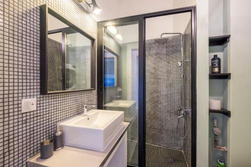 blueWaveplace - Stylish 2 BR Home in Center of Sofia - image 13