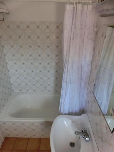 Hotel Can Català - image 7