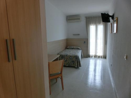 Hotel Can Català - image 10