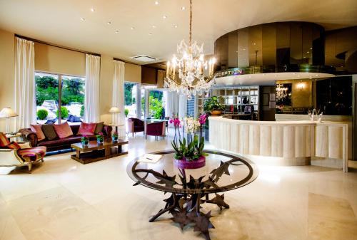 16283058 Hotel Panorama