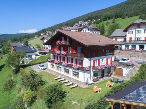  Dolomitenblick in St. Ulrich in Gröden