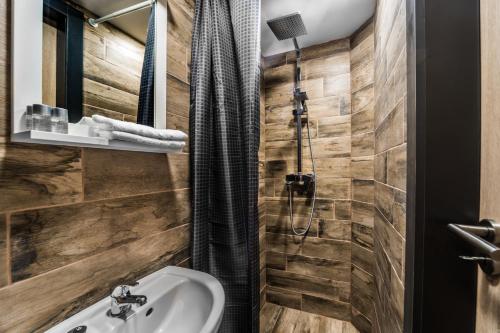 NEW DOB 53/3 CENTER APARTMENT, Budapest (photo 9)