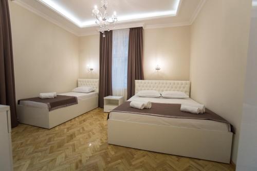 Center Deluxe Garni Hotel - image 2