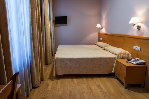 Hotel Castilla - image 3