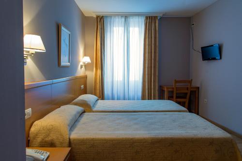 Hotel Castilla - image 12