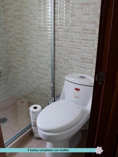 3 bedrooms, 5 beds