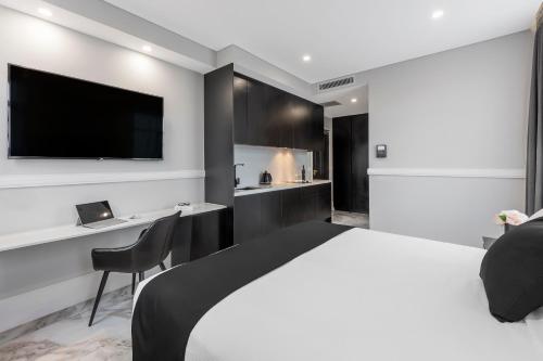 Holiday Inn & Suites Parramatta Marsden Street