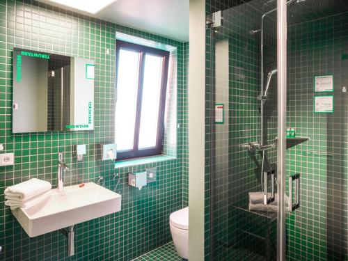 BRATWURSThotel - image 10