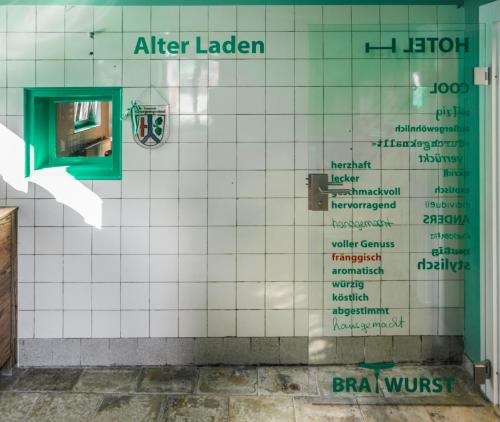 BRATWURSThotel - image 7