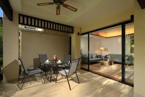 Town house in Laguna Village Town house in Laguna Village
