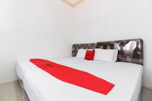 RedDoorz near Sam Ratulangi Airport Manado - Kec. Tikala