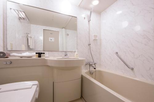 Luxury Twin Room with no view - Non-Smoking