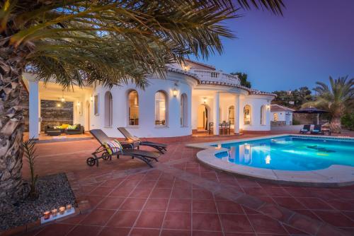 Villa with Sea View