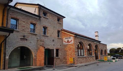 مطعم, Dolce Vita - Exclusive Inn in سان دونا‘ دى بيافا
