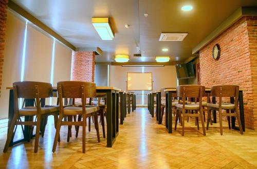 酒店活動, Sarajevo Suit Hotel in 蓋布澤