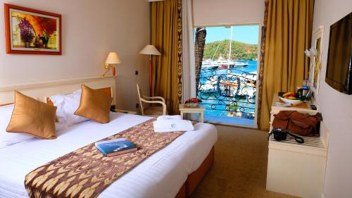 Ece Saray Marina Resort - image 11