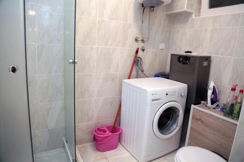 Petars Apartment - image 2