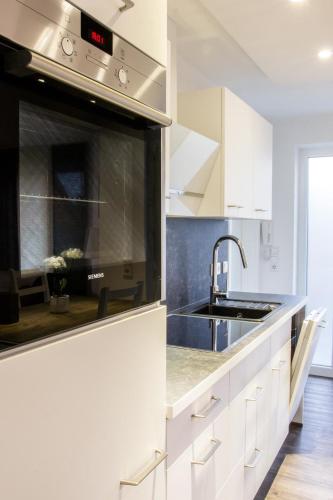 Apartment image 8
